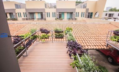 RENTA TOWN HOUSE AMUEBLADO EN LOMAS DEL VALLE