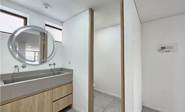 SE ARRIENDA AMPLIO EDIFICIO EN LAS NIEVES - CENTRO DE BOGOT