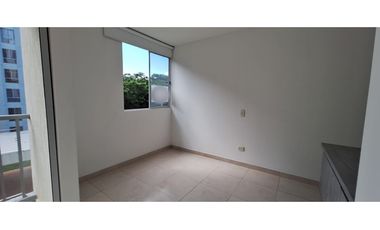 Apartamento en venta 3erpiso C/A - Barrio los Naranjos Jamundi