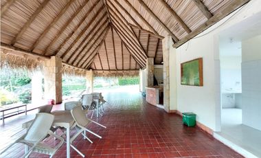 VENTA CASA FINCA EN CONJUNTO CERRADO EN CHINAUTA CUNDINAMARCA