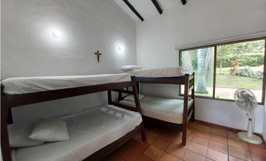 VENTA CASA FINCA EN CONJUNTO CERRADO EN CHINAUTA CUNDINAMARCA