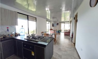 VENPERMUTO HERMOSA CASA DE CAMPO EN LA VEREDA EL GUAYABAL FUSAGASUG