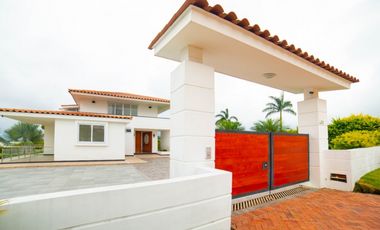 VEN PERMUTO LINDA CASA DENTRO DE CONDOMINIO EN FUSAGASUGA C/MARCA