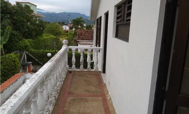 VENTA CASA  EN EL MEJOR CONDOMINIO DE CHINAUTA PRECIO DE OPORTUNIDAD
