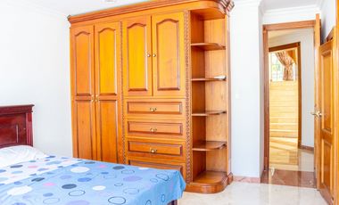 SE ALQUILA CASA EN CALI EL INGENIO CON PISCINA PARQ. 4 CARROS LUJO