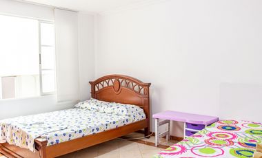 SE ALQUILA CASA EN CALI EL INGENIO CON PISCINA PARQ. 4 CARROS LUJO