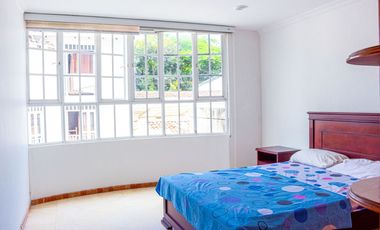 SE ALQUILA CASA EN CALI EL INGENIO CON PISCINA PARQ. 4 CARROS LUJO