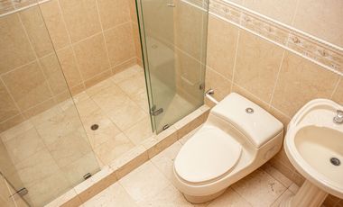 SE ALQUILA CASA EN CALI EL INGENIO CON PISCINA PARQ. 4 CARROS LUJO