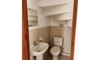 Se vende casa en conjunto cerrado excelente sector