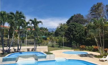 SE ALQUILA HERMOSA CASA EN CALI EN ZONA EXCLUSIVA DE  CIUDAD JARDIN