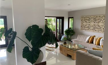 SE ALQUILA HERMOSA CASA EN CALI EN ZONA EXCLUSIVA DE  CIUDAD JARDIN