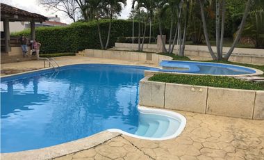 SE ALQUILA HERMOSA CASA EN CALI EN ZONA EXCLUSIVA DE  CIUDAD JARDIN