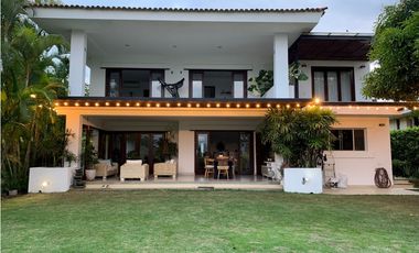 SE ALQUILA HERMOSA CASA EN CALI EN ZONA EXCLUSIVA DE  CIUDAD JARDIN