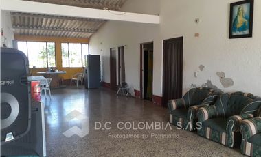 FINCA EN VENTA EN VEREDA EL GUAMO EN VILLAVICENCIO - META