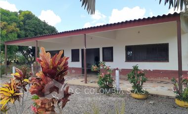 FINCA EN VENTA EN VEREDA EL GUAMO EN VILLAVICENCIO - META