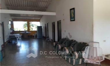 FINCA EN VENTA EN VEREDA EL GUAMO EN VILLAVICENCIO - META