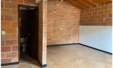 Casa Unifamiliar a  cuadras del parque principal -El  retiro