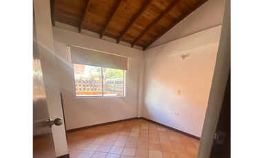 Casa Unifamiliar a  cuadras del parque principal -El  retiro