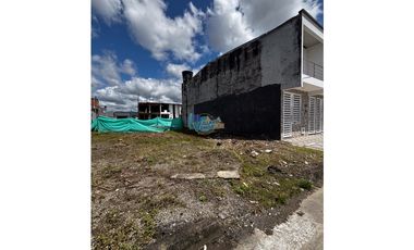 En venta lote urbano vía Puerto López condominio caminos mediterraneo