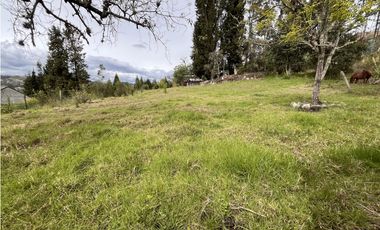 Venta de Terreno, Cuenca, Challuabamba, Apangoras 945m²