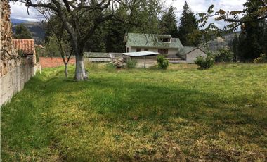 Venta de Terreno, Cuenca, Challuabamba, Apangoras 945m²