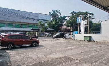 Disewakan Ruang Usaha , Luas 450m2 di Rawamangun