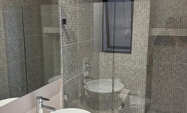 CASA DE 3 RECÁMARAS CON TERRAZA Y ALBERCA PRIVADA EN VENTA. PLAYA DEL CARMEN. ENTREGA INMEDIATA.