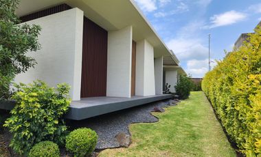 Casa en Venta en Club de Golf Tres Marías DE UN NIVEL