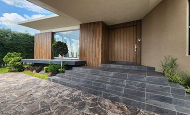 Casa en Venta en Club de Golf Tres Marías DE UN NIVEL