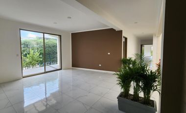Casa en Venta en Club de Golf Tres Marías DE UN NIVEL