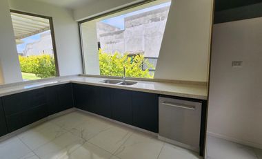 Casa en Venta en Club de Golf Tres Marías DE UN NIVEL