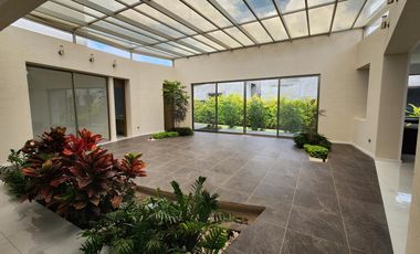 Casa en Venta en Club de Golf Tres Marías DE UN NIVEL