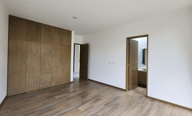 Casa en Venta en Club de Golf Tres Marías DE UN NIVEL