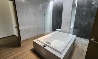 Casa en Venta en Club de Golf Tres Marías DE UN NIVEL