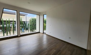Casa en Venta en Club de Golf Tres Marías DE UN NIVEL