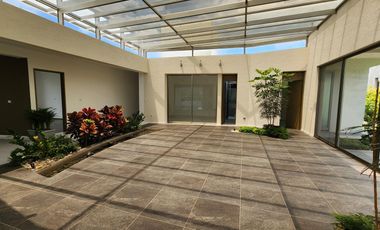 Casa en Venta en Club de Golf Tres Marías DE UN NIVEL
