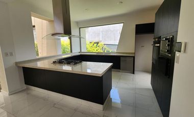 Casa en Venta en Club de Golf Tres Marías DE UN NIVEL