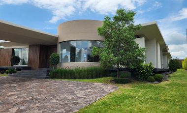 Casa en Venta en Club de Golf Tres Marías DE UN NIVEL