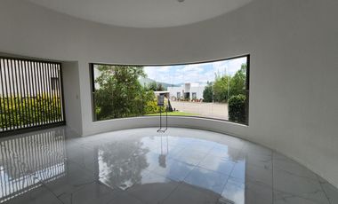 Casa en Venta en Club de Golf Tres Marías DE UN NIVEL