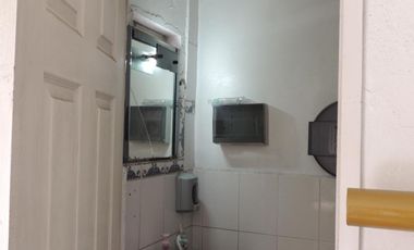 Renta Local con Planta Baja y 2 pisos mas  Excelente Ubicación en Nezahualcóyotl