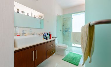 CASA EN VENTA O RENTA AMUEBLADA EN BUGAMBILIAS COTO VISTAS DEL SOL