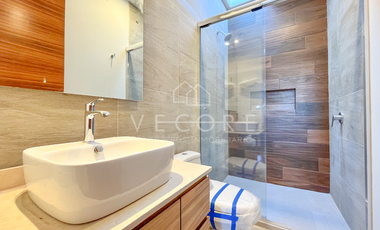 CASA EN VENTA EN PARQUES VALLARTA, ZAPOPAN