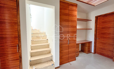 CASA EN VENTA EN PARQUES VALLARTA, ZAPOPAN