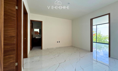 CASA NUEVA EN FRACCIONAMIENTO VALLE IMPERIAL, ZAPOPAN