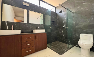 CASA NUEVA EN FRACCIONAMIENTO VALLE IMPERIAL, ZAPOPAN