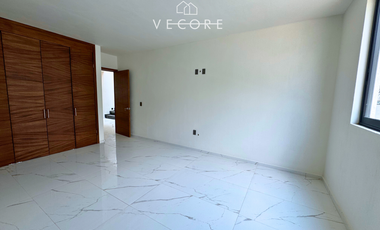 CASA NUEVA EN FRACCIONAMIENTO VALLE IMPERIAL, ZAPOPAN