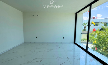 CASA NUEVA EN FRACCIONAMIENTO VALLE IMPERIAL, ZAPOPAN