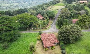 VENTA CASA EN ALTOS DEL MARIA CON 1264.33 M2 BUENA INVERSION CV