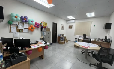 TERRENO / BRISAS DEL GOLF / 2600M / CON OFICINAS / PARA INVERSION JC