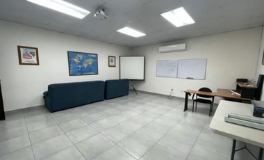 TERRENO / BRISAS DEL GOLF / 2600M / CON OFICINAS / PARA INVERSION JC